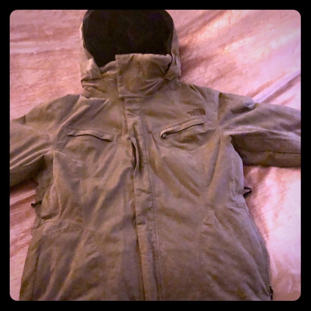 North Face Ski Jacket ❄️PRICE DROP❄️